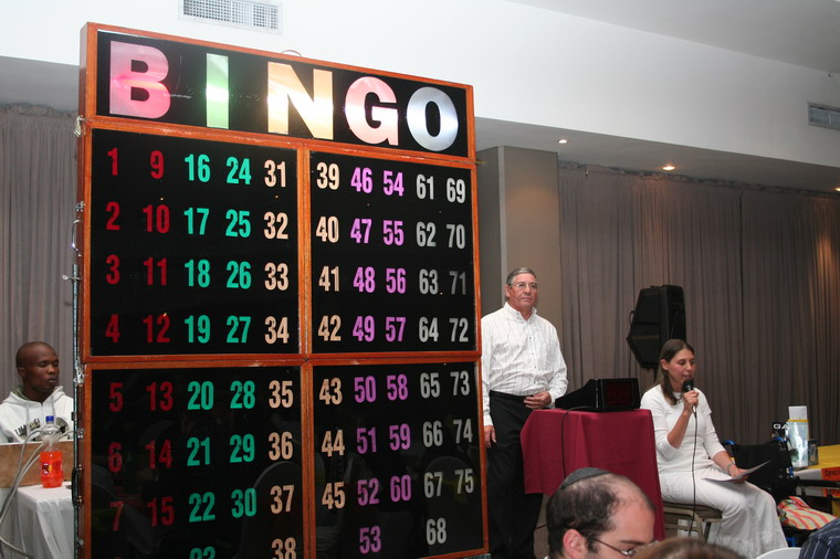 2010-11-18-Chazak-bingo (111)