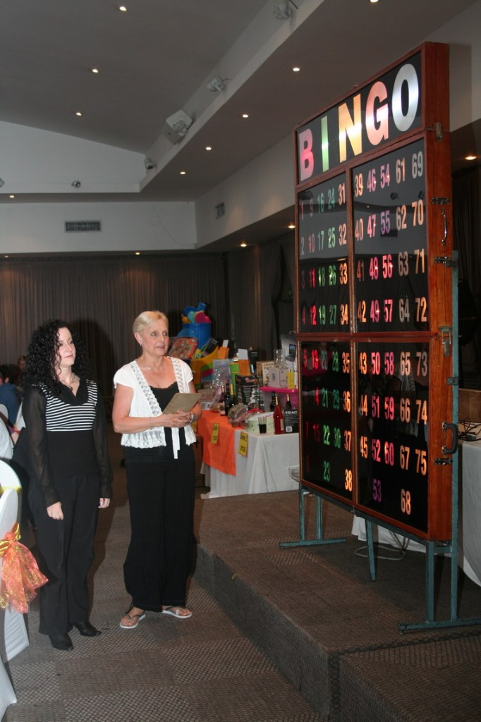 2010-11-18-Chazak-bingo (143)