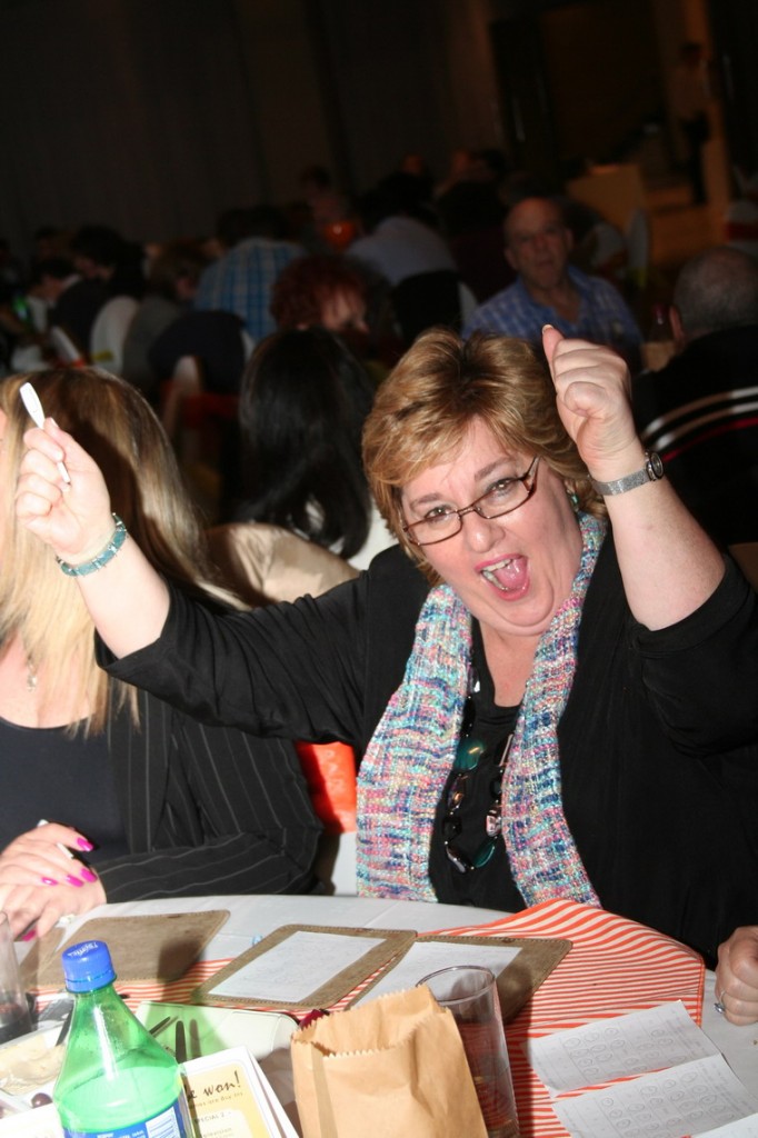 2010-11-18-Chazak-bingo (193)